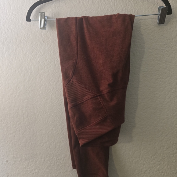 Apana Rust Leggings - Picture 2 of 5